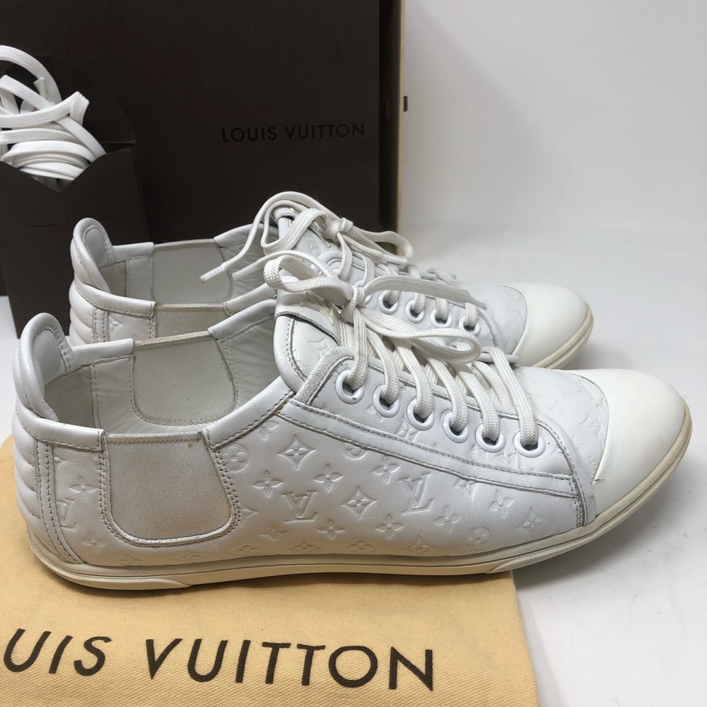 Authentic Louis Vuitton white leather sneakers - Picture 5 of 8